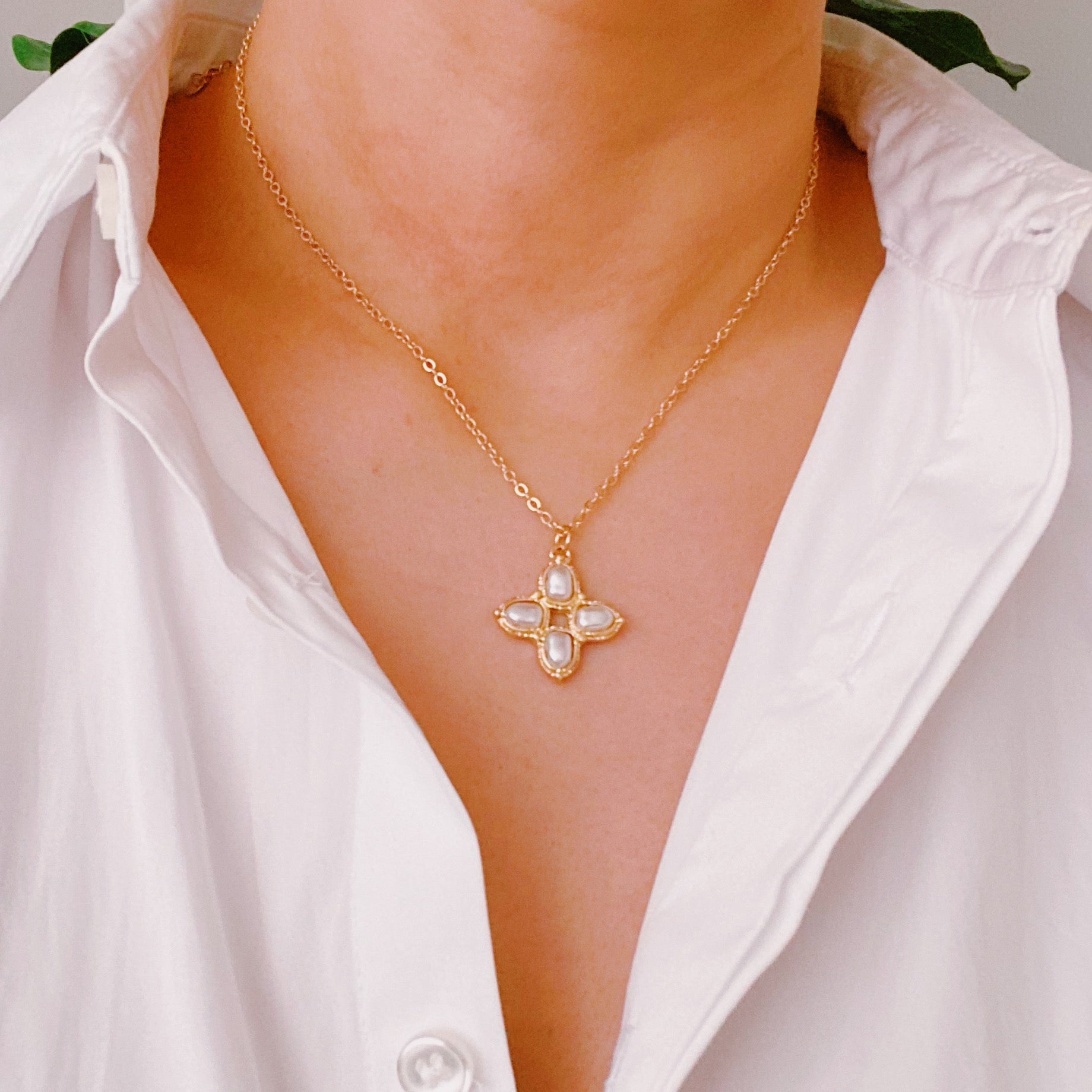 Square Pearl Cross Necklace-2